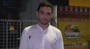 Barata 'passeia' pela camisa de repórter da Globo antes de entrada ao vivo