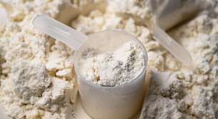 Creatina "a seco": ingerir o suplemento em pó sem diluir pode colocar a saúde em risco
