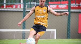 Cria de Cotia impressiona Roger e pode ganhar chances no São Paulo