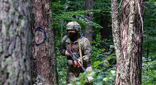 Se o nevoeiro era mortal no inverno ucraniano, a primavera oferece à Rússia uma vantagem crucial: a vegetação