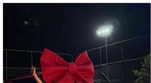 Paris e carros de milhões: a rotina de luxo da namorada de MC Ryan