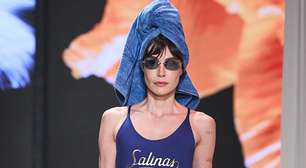 RioFW: toalhas na cabeça, pássaros, flores, sanfona e Agnes Nunes ao vivo se mesclaram no desfile da Salinas