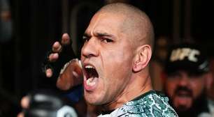 Alex Poatan aposta em mudança física para conquistar feito inédito no UFC Casa Branca: 'Estou barrigudinho'