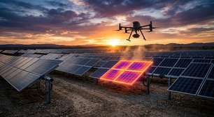 Voar drones térmicos sobre fazendas solares virou a rota mais rápida para faturar 9 mil reais na tecnologia