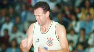 No futebol, Oscar começou santista por causa do Pelé, e virou corintiano após título brasileiro