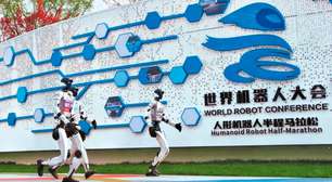 A China vai colocar 300 robôs humanoides para correr uma meia maratona com um objetivo: provar que não tem rivais