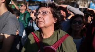 'Estou em modo sobrevivência': por que ter trabalho na Argentina não é seguro contra pobreza