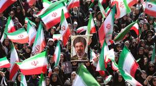 Líder supremo do Irã faz ameaça velada, enquanto navios relatam ataques no Estreito de Ormuz