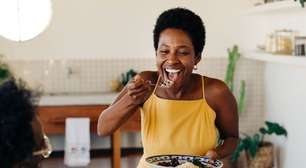 Não é só alface e batata-doce: o alimento barato que ajuda a emagrecer e você deveria comer todo dia