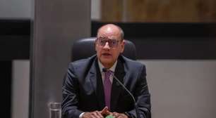 Governador em exercício do Rio demite centenas e mira funcionários fantasmas