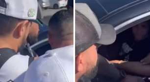 Torcida organizada cobra Bernard e ameaça agredir jogadores no CT do Atlético-MG