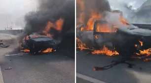 Carreta com combustível explode, deixa dois mortos e Via Dutra é interditada no RJ