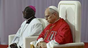 Papa Leão XIV celebra missa ao ar livre para mais de 100 mil pessoas em Angola