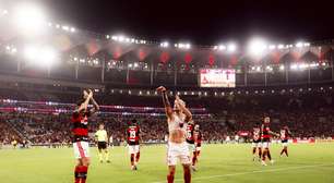 Flamengo vence o Bahia por 2 a 0 no Maracanã com gols de Arrascaeta e Paquetá