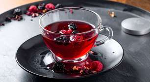 Chá de amora: o aliado natural para fortalecer os ossos e proteger o coração