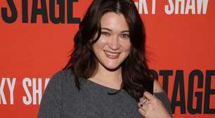 A estrela de 'The Pitt', Isa Briones (Santos), está pronta para dar um descanso ao seu estetoscópio