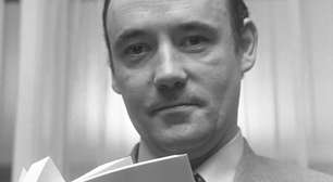 Desmond Morris, autor de 'O Macaco Nu', morre aos 98 anos