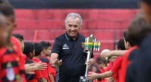 "Sinto muito orgulho": Nelsinho Baptista se aposenta com declaração emocionante ao Sport