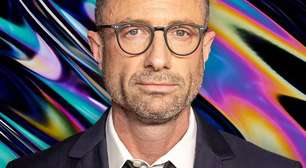 Criador da série Heated Rivalry surpreende ao expor diagnóstico de HIV: "Muito doente"