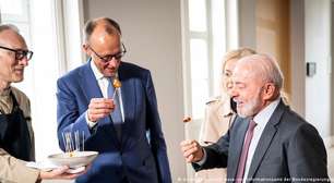 Na Alemanha, Lula lamenta não ter comido salsicha na rua