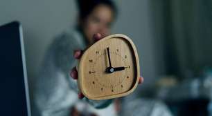 Você acorda no meio da madrugada? Entenda o que pode estar acontecendo