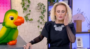 BBB 26: Ana Maria Braga chora ao ver vídeo em que Tadeu Schmidt fala sobre morte de pai de Ana Paula Renault