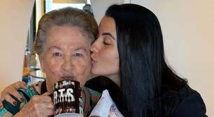 Avó fã do BTS é surpreendida pela neta com ingresso para o show em São Paulo