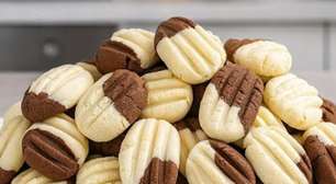 Biscoitinho mesclado de Ninho com chocolate que derrete na boca e é perfeito para servir com um café