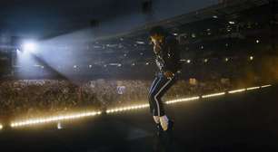 'Michael' dá vontade de levantar da cadeira e dançar se você não pensar demais no resto