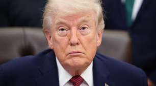 Navios são alvo de disparos no Estreito de Ormuz, apesar de cessar-fogo entre EUA e Irã