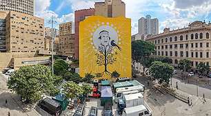 Painel faz homenagem a Ailton Krenak no centro de São Paulo