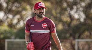 Ex-Vila Nova, Luizinho Lopes fala se ficou magoado com clube e carreira