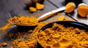 Anda exagerando na cúrcuma? Saiba como especiaria pode prejudicar o seu fígado