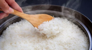 Pouca gente sabe, mas usar esse tempero no arroz ajuda a controlar o açúcar no sangue, melhora a digestão e reduz inflamações