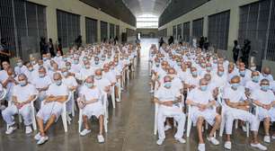 O julgamento coletivo em El Salvador que reúne centenas de acusados de integrar a gangue MS-13