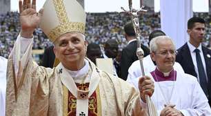 Papa encerra viagem à África com apelo contra 'tristeza individualista'