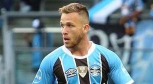 Volante gremista entra na lista de inquérito que investiga rede de prostituição na Itália