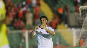 Internacional vence Athletic e sai na frente na Copa do Brasil