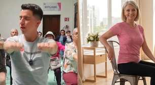 Pilates na cadeira para maiores de 60 anos: quatro exercícios simples para os braços para fazer sem sair de casa; eles melhoram a mobilidade articular e estabilizam o abdômen