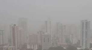 Chuva passa dos 100mm no Grande Recife com alagamentos, queda de energia e raios