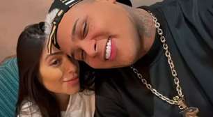 Esposa de MC Ryan SP chora após barraco na porta de presídio; veja