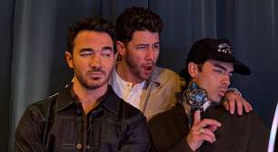 Jonas Brothers respondem sobre reunião com Demi, Selena e Miley
