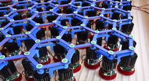 Universidade de Amsterdã está brincando de Deus: eles têm um metamaterial que evolui e se move sozinho