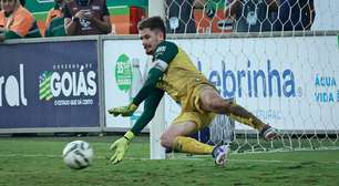Goiás sofre gol no úlitmo minuto e perde a terceira consecutiva na Série B
