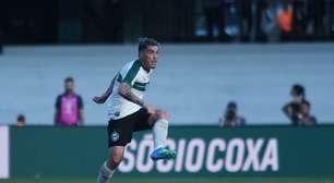 Josué minimiza expulsão e lamenta derrota do Coritiba para o Grêmio