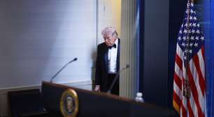 Trump fala em "lobo solitário" após ataque frustrado a jantar de correspondentes em Washington