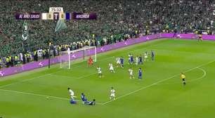 Bizarro! Time japonês faz a pior jogada ensaiada de todos os tempos; Veja o vídeo