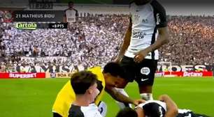 Corinthians supera expulsão, vence Vasco e deixa Z4 do Brasileirão