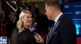 Porta-voz da Casa Branca viraliza por declaração dada antes de tiroteio em jantar com Trump; entenda