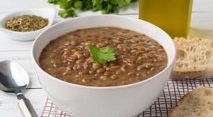 Sopa no almoço: 5 receitas proteicas para começar a semana com energia